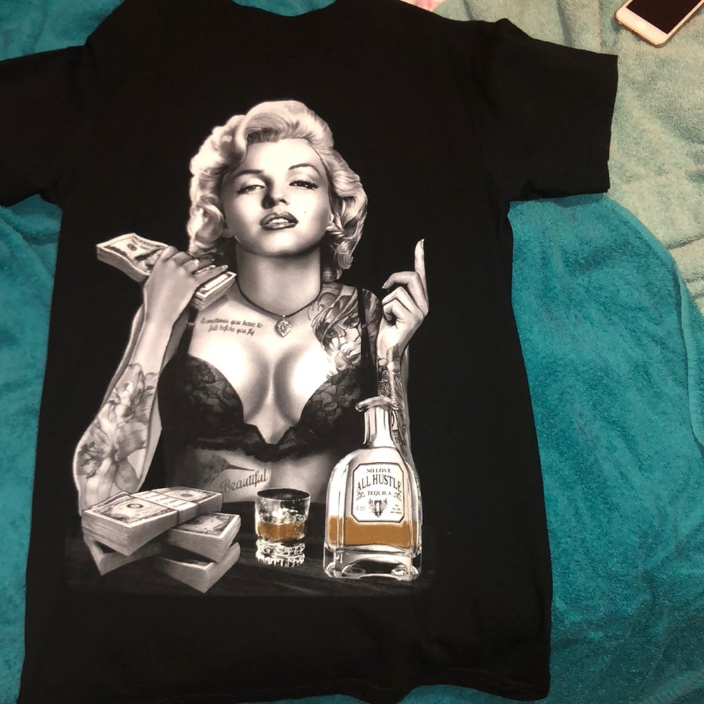 graphic t shirt marilyn monroe